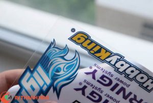 Decal nhựa có khả năng thấm mực in cực tốt