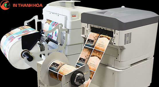 In tem cuộn bằng máy in Flexo hoặc máy in offset dạng cuộn cho chất lượng tốt nhất
